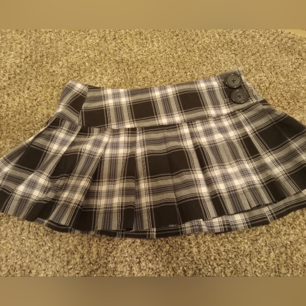 Black & White Plaid Pleated Mini Skirt